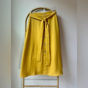 Mustard Pull on Midi